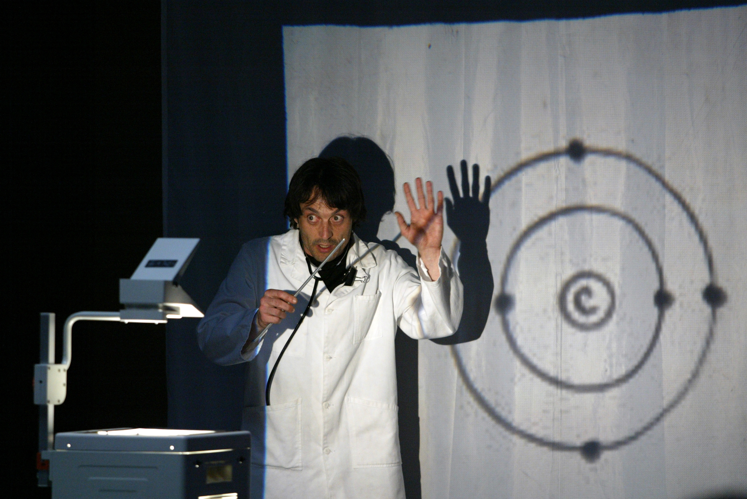 2008 MISÉRABLE MIRACLE_6